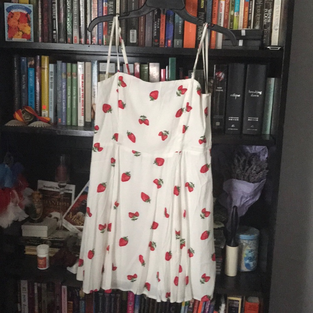 Strawberry dress 🍓